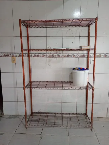 Vende-se instante de ferro por 200 reais