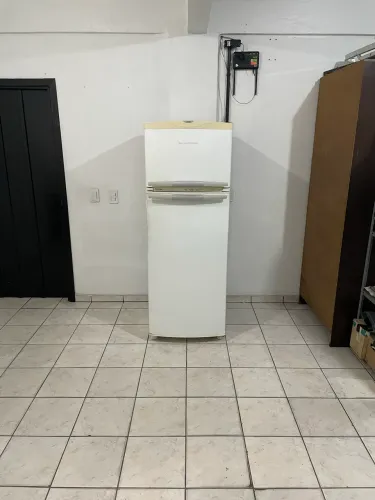 Geladeira Brastemp Frost Free 324 Litros