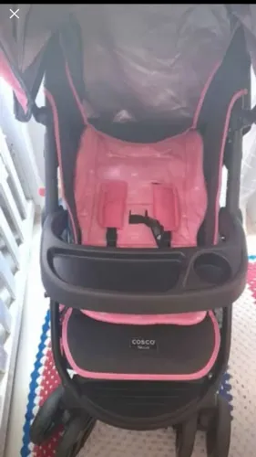 Carrinho de Bebê Menina 