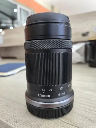 Canon RF-S 55-210mm IS STM - Estado de Nova, Sem Uso