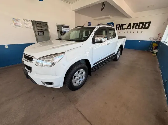 Chevrolet S10 Pick-up LTZ 2.8 TDI 4X4 CD Dies.aut 2013