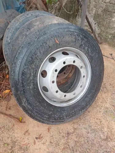 Roda sem câmara pneu 295