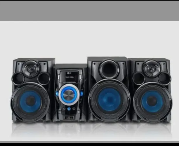 Systen LG com controle remoto e subwoofer "novo".