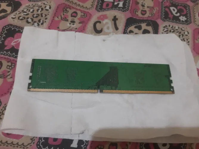 Memória RAM DDR 4 de 4gb