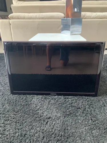 TVs Phillips e Samsung 32pol