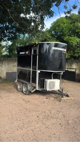 Reboque para cavalos 