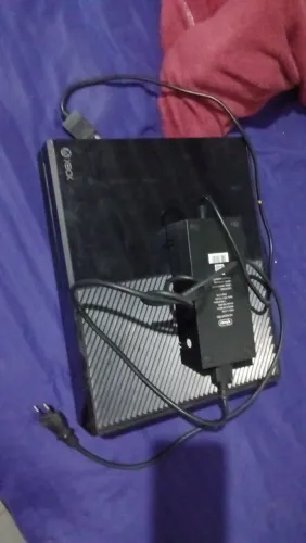 Xbox onde fat ( com problema liga e desliga na hora )