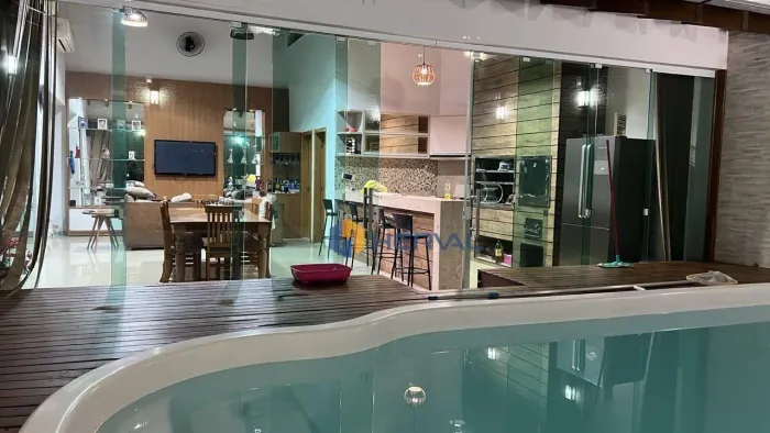 Casa com 3 quartos à venda, 320 m² por R$ 1.250.000 - Parque das Grevíleas - Maringá/PR
