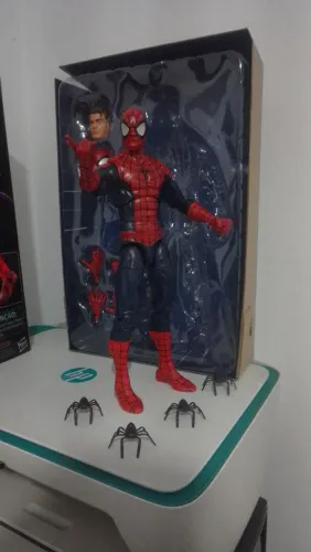 Homem - Aranha Marvel legends Series - 29 centímetros.