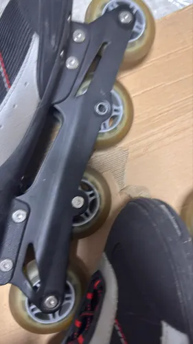 Patins tamanho 42