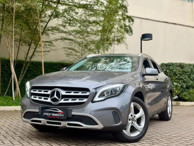 Mercedes-Benz GLA-200 GLA 200 Night 1.6. TB 16V Flex Aut. 2019