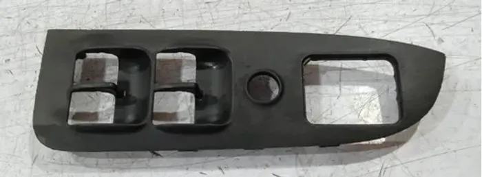 Moldura Comando Vidro Dianteiro Esquerdo Crv 2002 - 2006