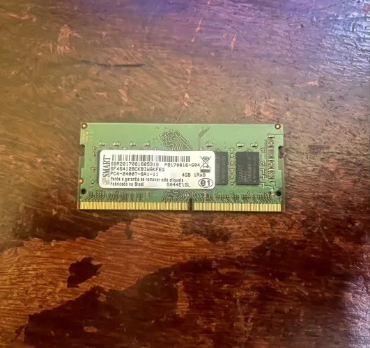 Memória RAM DDR4 4GB de Notebook