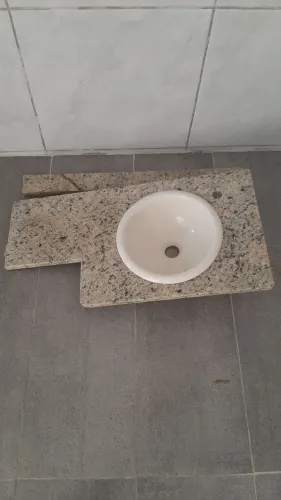 Pia para banheiro em granito Icarai