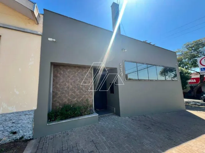 Sala comercial para aluguel com 100 m² no Jardim Marília, em Marília/SP