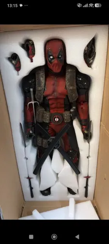 Deadpool Neca 1/2