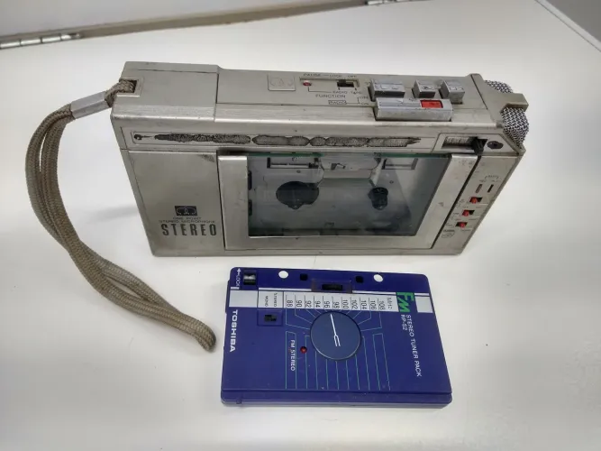 Walkman Toshiba kt-R1 sucata não funciona 