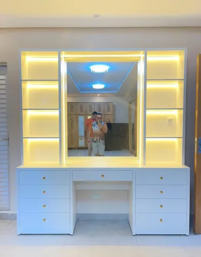 Penteadeira Front Led Com Estantes Laterais L 1.70 M