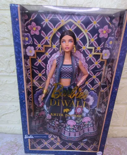 Boneca Barbie Signature Diwali by Anita Dongre Lina