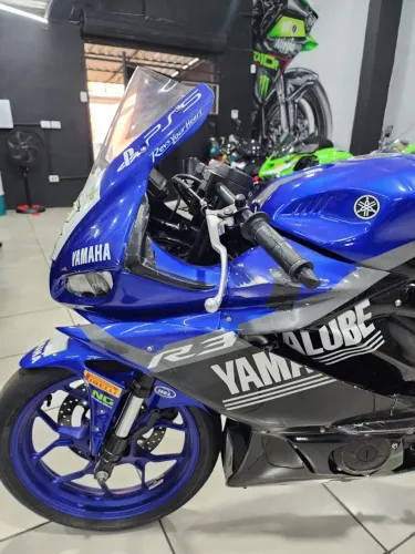 Yamaha YZF R-3 321 2022