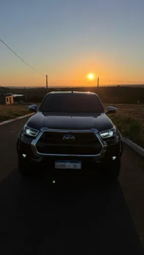 Toyota Hilux CD SRX Plus 4X4 2.8 TDI Die. Aut. 2024