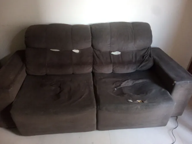 Vendo sofá retrátil usado 