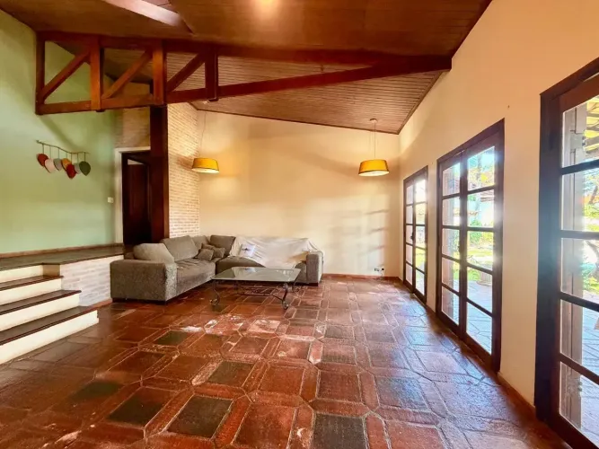 CASA Térrea - TERRENO 1.000 metros - 4 DORMS 5 VAGAS - Condomínio Parque São Paulo - Cotia