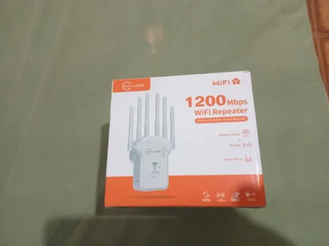 vende-se um roteador e repetidor wi fi novo 6 antenas 1200m