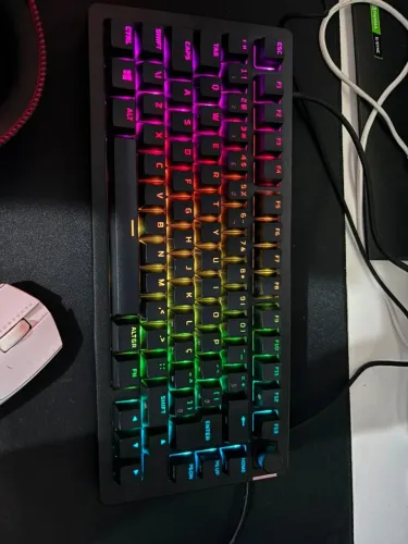 Teclado Mecânico Gamer HyperX Alloy Rise GKBD 75, RGB, Switch linear, Layout 75%