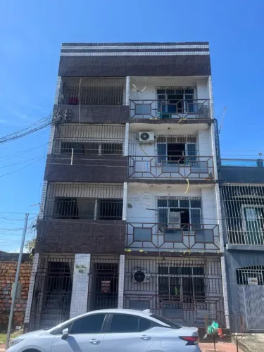Alugo Apto Com 2 Quartos na Cidade Velha