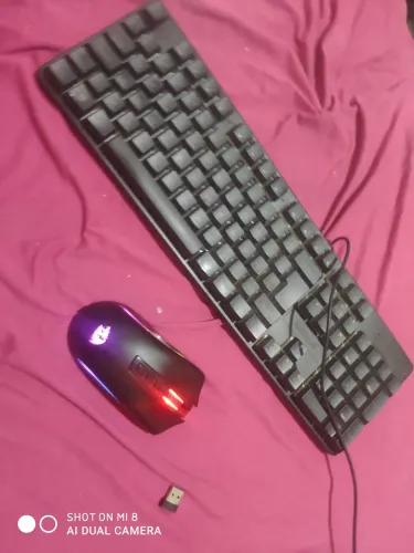Mouse dedragoN sem fio e teclado redragon
