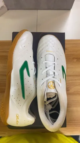 TENIS FUTSAL TOPPER BOLEIRO V BRANCO, VERDE E DOURADO