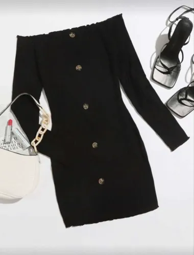 Vestido curto preto manga longa