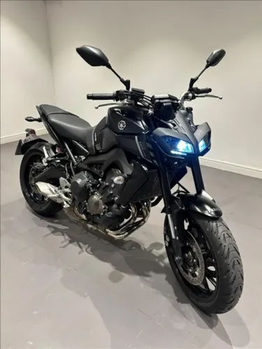 YAMAHA MT-09 - Apenas 10.500KM