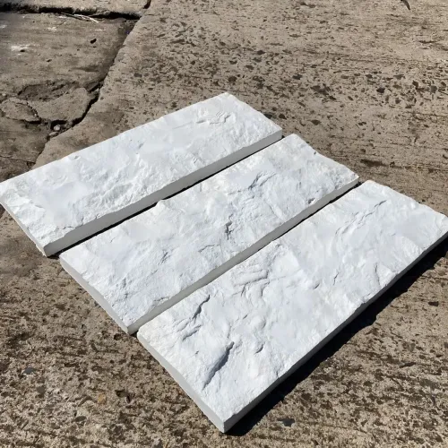Tijolos rockface Gesso