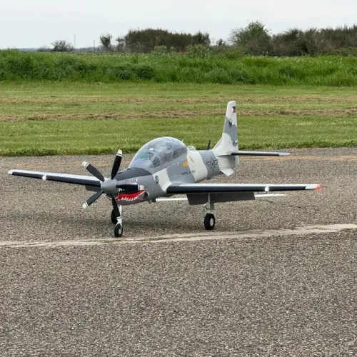 Aeromodelo Aeromodelo Super Tucano A29 Elétrico Novo na Caixa