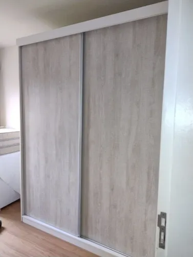 Guarda roupa 2 portas 