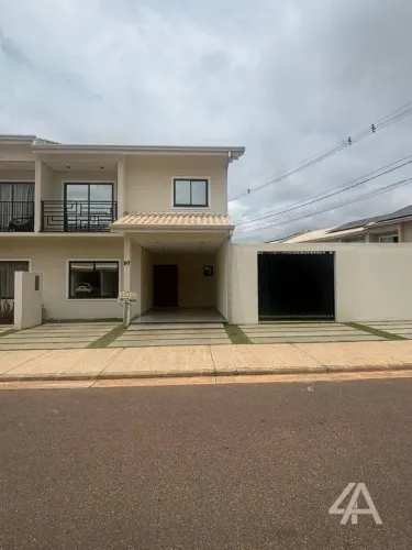 (Vende-se) PARINTINS - Sobrado com 3 dormitórios, 200 m² por R$ 1.230.000 - Rio Madeira - 