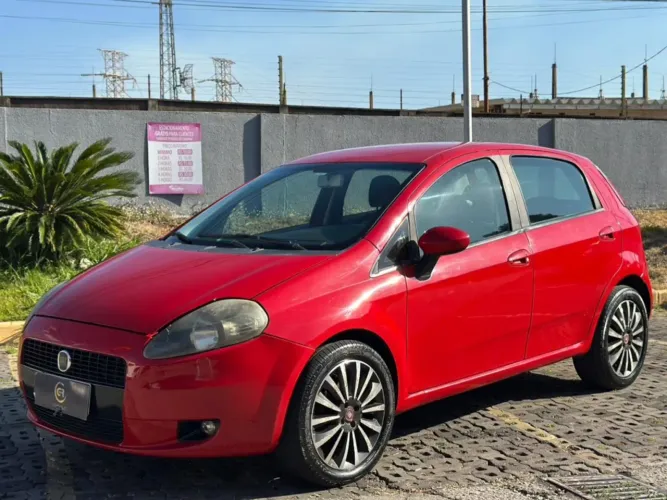 Fiat Punto Essence 1.6 Flex 16V 5P 2012