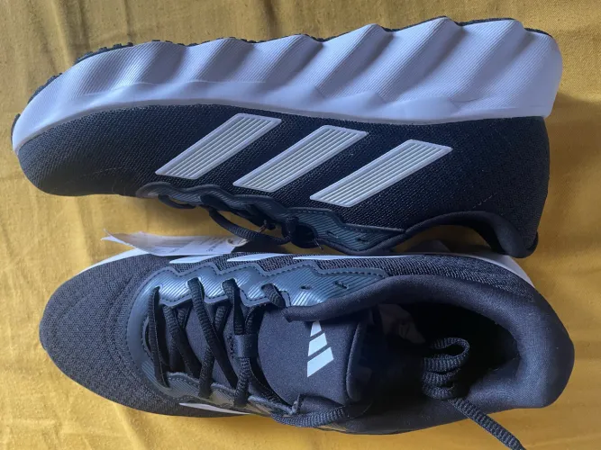 Tênis adidas preto original!