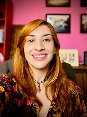 Professora nativa (Letras-UFPR)oferta Aulas de Inglês de Business, TOEFL, TOEIC e IELTS