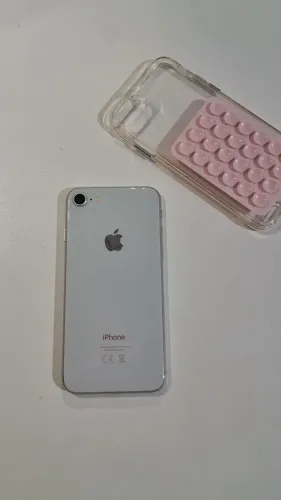Iphone 8 com defeito na câmera traseira fica tremendo