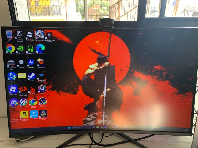 MONITOR SUPERFRAME PRECISION 240HZ DE 27 polegadas FULL HD CURVO EM PERFEITO ESTADO