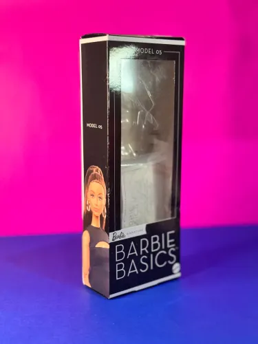 Caixa Barbie Basics 05