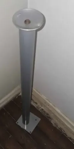 Pe para mesa de metal. Ideal para dar suporte e estilo à sua mesa, ______________________