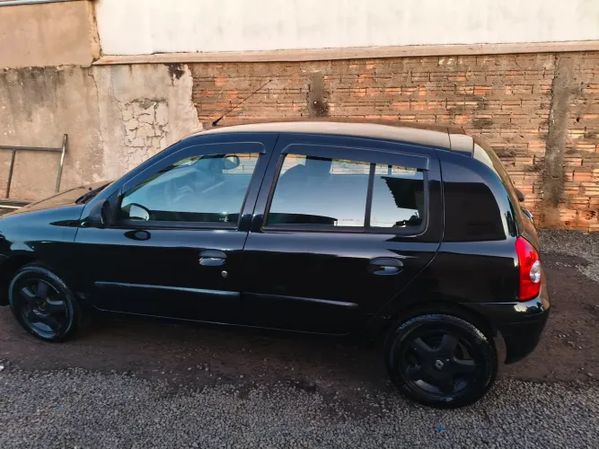 Renault Clio Hi-flex 1.0 16V 5P 2012