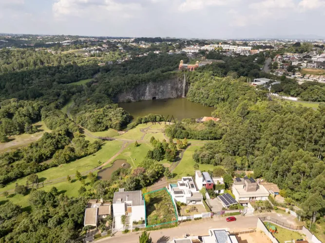 Terreno à venda no Pilarzinho ARYA1