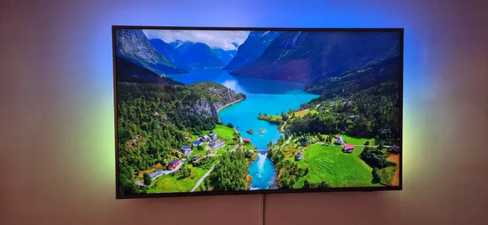Smart TV Philips 65" 4K UHD Ambilight HDR10+ - Impecável / Conservada
