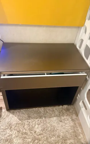 Mesa de cabeceira 