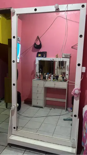 Vendo espelho camarim